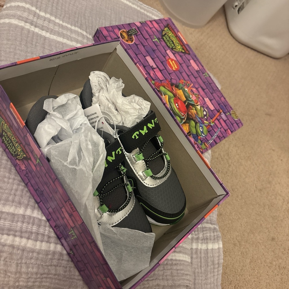 Nickelodeon Black and Green Kids Sneakers